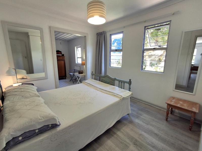 2 Bedroom Property for Sale in Hannasbaai Western Cape